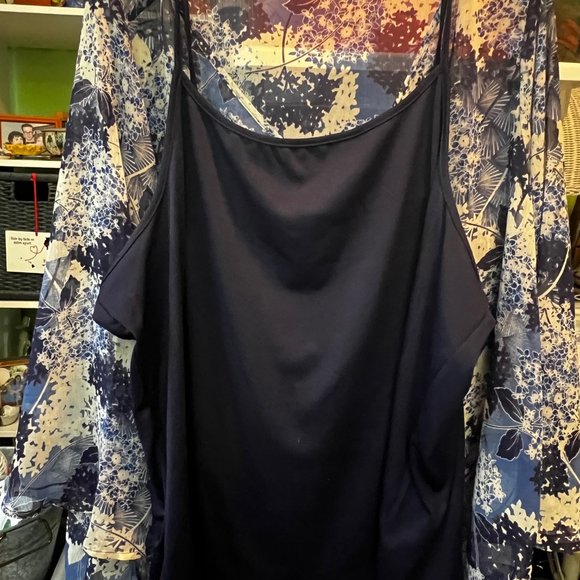 Avenue 26/28 Blue and White Floral Blouse with Dark Blue Tank - Picture 6 of 8